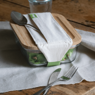 Pouch with set of 3 stainless steel cutlery items