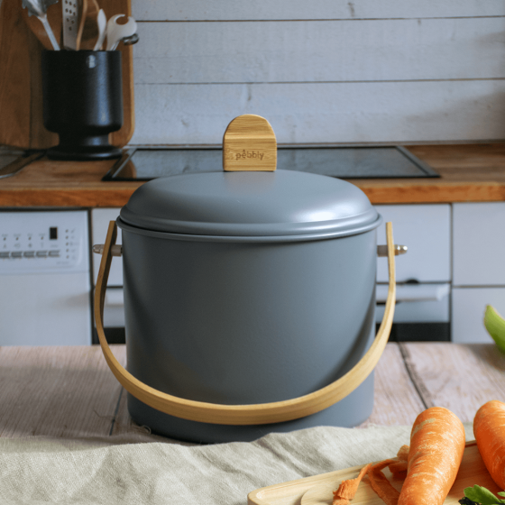Indoor Steel Compost Bucket with Odor Filter - 3.5 L