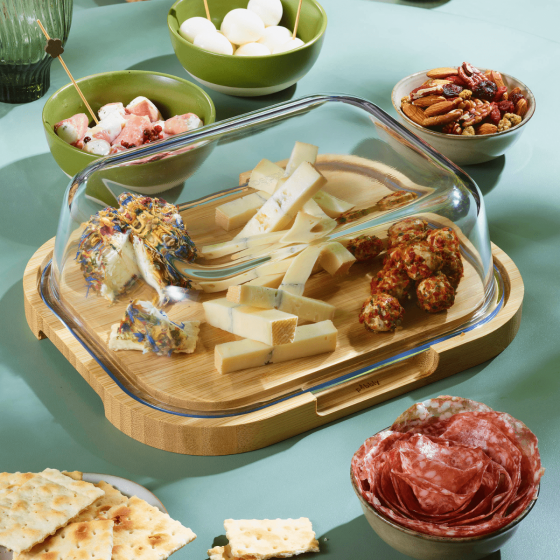 Cheese Board with 2 Knives