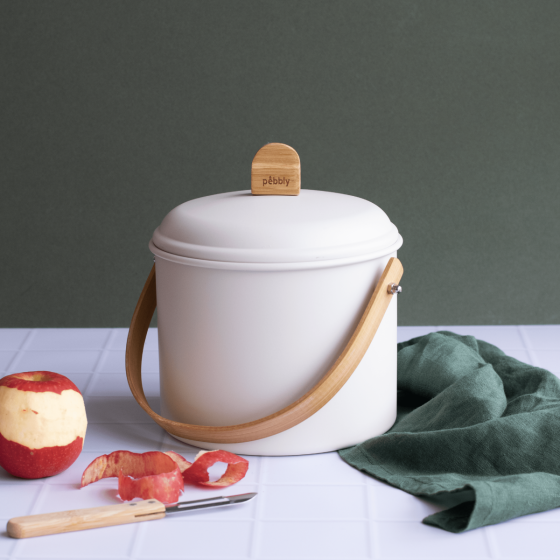 Kompostset: Eimer (7 l, cremefarben) + Filter + Biobeutel
